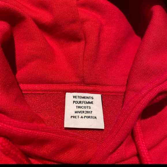 Vetements red hoodie - Picture 5 of 7